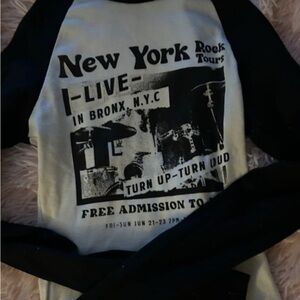 Brandy Melville New York long sleeve top